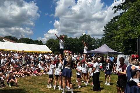 Cheerleader